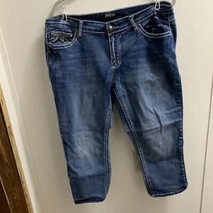 ZCO Jeans Capris Blue 18W Waist 39” Inseam 23” Mid Rise - Picture 1 of 3