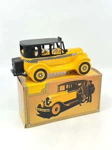 Vintage Avon 1926 Checker Cab WILD COUNTRY After Shave volle Flasche mit Orig. Box - Bild 1 von 6