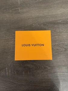 Louis Vuitton Black Bi-Fold Wallet / Comes With Box / Slightly Used - Picture 1 of 4
