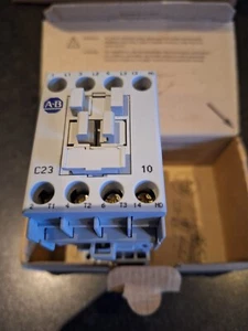 ALLEN BRADLEY 100C23DJ10 24 VOLT DC CONTACTOR - Picture 1 of 3