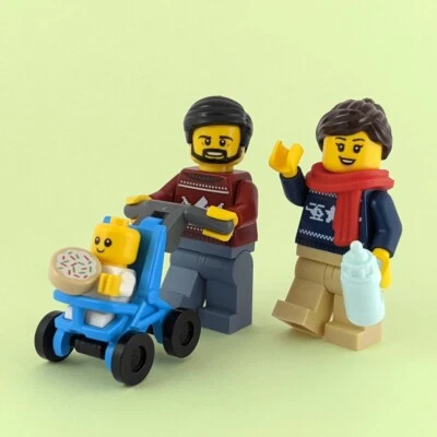 Festive Lego Family Minifigure Set Mum, Dad, Baby & Pram Christmas Display - Image 1 of 4