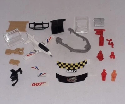 Corgi Junior Husky James Bond 007 Bob Aston Lotus OHMSS Octopussy Teile