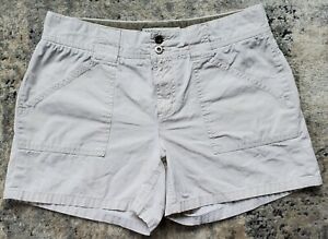 Womens Tommy Hilfiger Cream Casual Shorts Size 8 Cotton 2004 4.25" Inseam