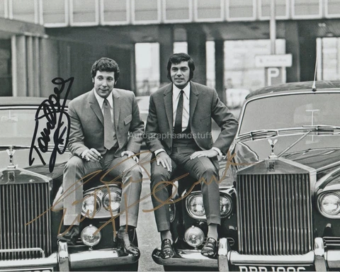 Tom Jones & Engelbert Humperdinck HAND Signed 8x10 Photo Autograph (B) Cover
