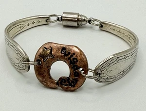 Pulsera cuchara vintage tono plata hecha a mano sabiduría cierre magnético - Imagen 1 de 7