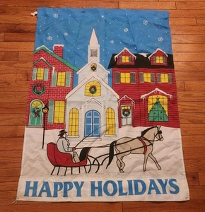 Vintage Happy Holidays Flagge 29x40 Pferd und Kutsche Schnee Kitchy Weihnachten - Bild 1 von 5