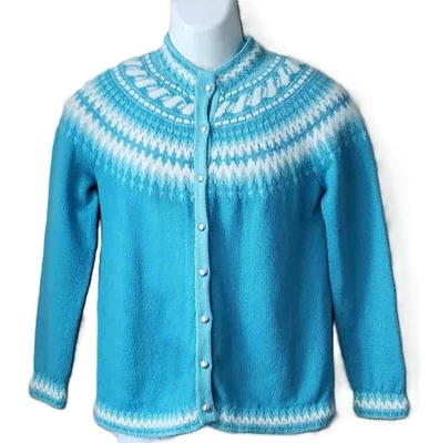 Cárdigan suéter Fair Isle de lana hecho a mano de colección azul blanco nórdico para mujer mediano Foto 1 de 3