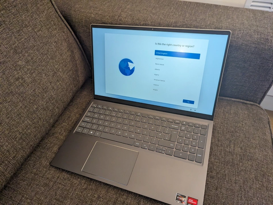 Dell Inspiron 15 5515 - Ryzen 5500U 8GB 256GB - Image 1 of 4