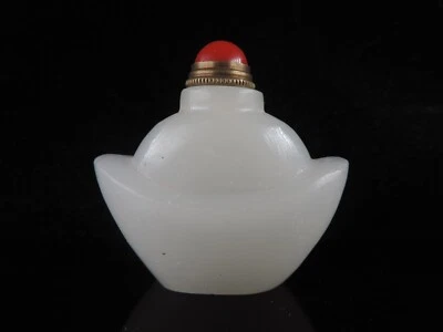 Botella de tabaco china tallada a mano de vidrio de Pekín Foto 1 de 4