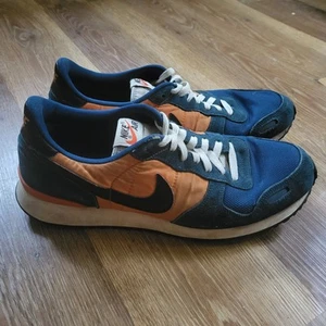 Nike Men Sueade Trainers UK 11.5 Blue Orange Retro Skateboarder Lace-ups - Picture 1 of 11