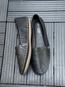 Adam Tucker by Me Too Women's Black Leather Solo Slip-on Flat Shoes Size 10 - Picture 1 of 11