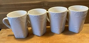 Corelle Corning 4 tazze porcellana Cherish bianco goffrato floreale ottime - Foto 1 di 14