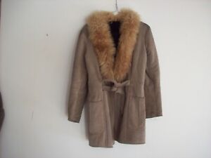 manteau femme en peau lainèe taille 40-42