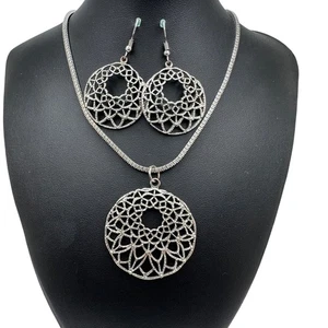 Conjunto Collar Colgante y Pendientes Mujer Filigrana Círculo Tono Plata - Imagen 1 de 17