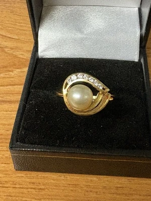 18k Yellow Gold Pearl Spinner Ring Size 9 Estate Sale - Image 1 of 4