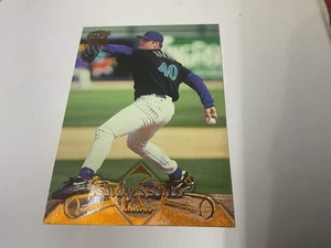 Pacific Paramount #120 Andy Benes 1998 cobre hobby paralelo ¡recién abierto! - Imagen 1 de 2