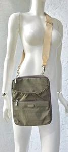 Baggallini Grün Umber Umhängetasche Ipad Etui Halter Reisetasche Gepolstert - Bild 1 von 6