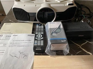 EPSON EH-TW8200 3LCD Full HD Home Theater Projector w/3D glasses, remote control - Picture 1 of 11