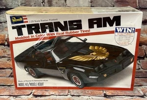 Vintage Revell 1979 Pontiac Firebird 7202 Trans Am 1:25 Scale Model Kit New - Picture 1 of 9