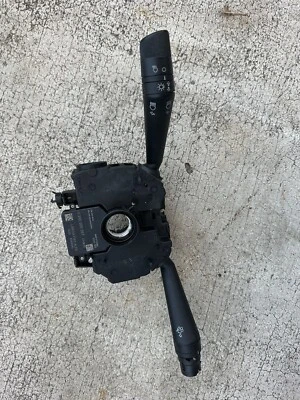 Interruptor de columna de limpiaparabrisas de faros con señal de giro Ram Promaster City 2015-2022 Foto 1 de 3