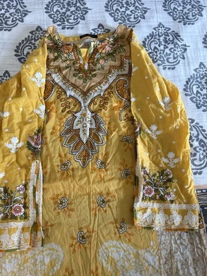 Diseñador de tradición indio paquistaní Shalwar Kameez bordado  Foto 1 de 4