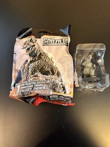 New 2014 Son of Godzilla 1967 Godzilla MINI FIGURE Heroclix Wizkids Neca - Picture 1 of 11