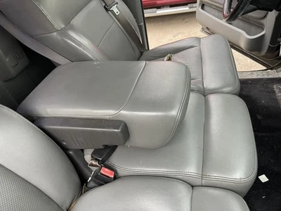 2004-2008 FORD F150 CENTER Front Jump Seat Console SE Gray Vinyl          970029 Foto 1 de 4