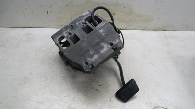 Conjunto de pedais de freio 2014-2018 Ram 1500 fabricante de equipamento original P04581692AE - Imagem 1 de 4