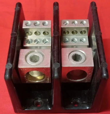 BUSSMAN-COOPER TIGHTENING TORQUE TERMINAL BLOCK 600V 16323-2 - Image 1 of 4