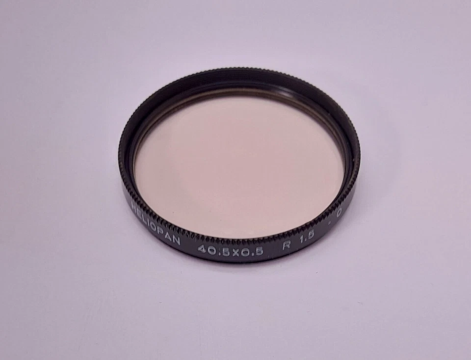 HELIOPAN 40.5mm x 0.5 R1.5 0 VERY LIGHT BROWN SCREW IN FILTER MADE IN GERMANY - Image 1 of 4