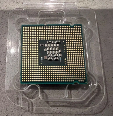 Celeron 430 Intel 1.8 GHz CPU Processor SL9XN LGA 775 Processor 512k/800 MHz - Image 1 of 2