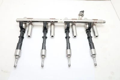 **Carril de combustible con** INECTORES DE COMBUSTIBLE para Jeep Dodge 2.0L-2018-2024 0261500411 Foto 1 de 4