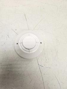 Notifier By Honeywell FSP-851 Photoelectric Smoke Detector (No Base) - Picture 1 of 5