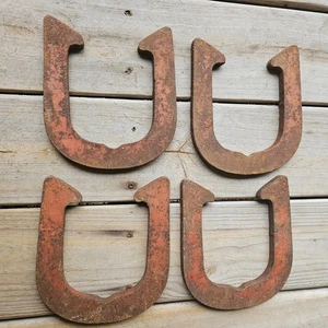 4 Vtg Pitching Horseshoes | Red Unbranded/Unmarked | Rusty Barn Find - Picture 1 of 4
