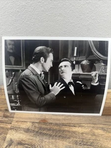 David Manners Signed Photo from Dracula 1931 w/ Bela Lugosi - Picture 1 of 2