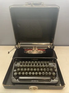 Vintage L.C. Smith Corona Standard Glossy Flat-Top Typewriter W/ Carrying Case - Picture 1 of 10