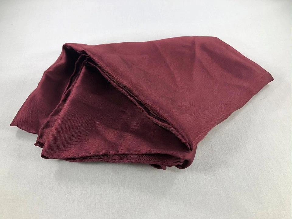 Pañuelo cuadrado de bolsillo de seda ASHEAR ~ $18 rojo granate macizo Foto 1 de 1