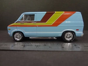 Johnny Lightning 1976 Dodge Street Van light blue - Loose 1:64   - Picture 1 of 8