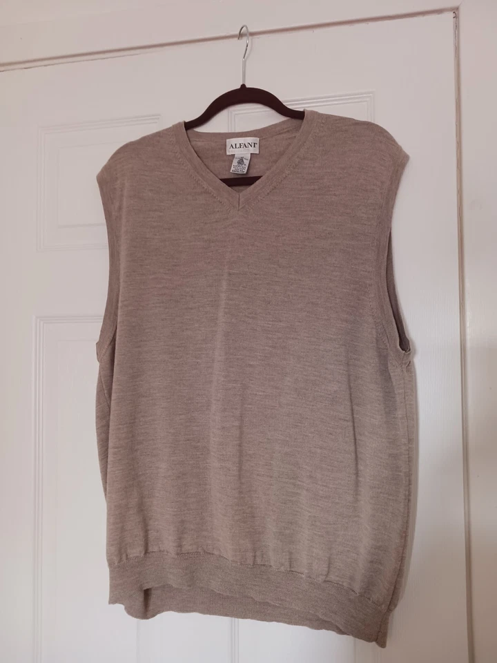 Alfani 100% Wool Men's XL Pull Over Knit Vest -  Beige Dress Formal Business  - Image 1 of 3