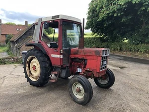 International 585XL Tractor - Picture 1 of 8