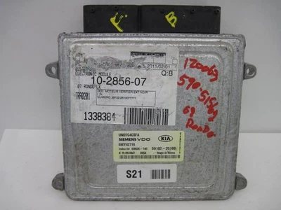 Computadora ECU ECM RONDO 2007 07 2008 08 2,4 L 672708 Foto 1 de 4