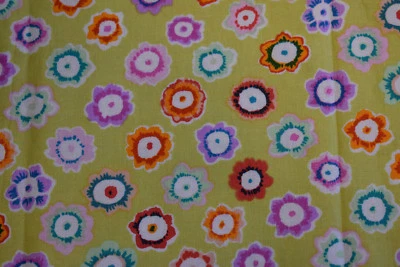 KAFFE FASSETT AURICULA GP52 LIMA CHARTREUSE TELA 100% ALGODÓN OOP CUARTO DE GRASA Foto 1 de 4