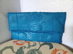 Katja Tamara Clutch exotische Pythonhaut kurzschwanzig matt Tarheel blau 325 $ - Bild 1 von 8