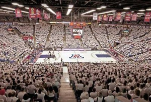 Affiche - Arizona McKale Center NCAA Basketball Arena, 3 tailles - Imagekind - Photo 1 sur 20