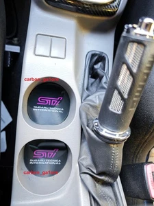 Par de protectores de inserción portavasos personalizados PARA Subaru Forester SG SG5 SG9 STI 02-07 - Imagen 1 de 4