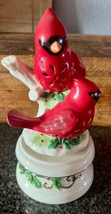 Lenox Holiday Winter Cardinal Birds Lighted Musical Box Porcelain 24k Gold - Picture 1 of 5