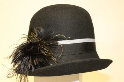 Scala NEW Feathered Felted Wool Cloche Womens Adjustable One Size Handmade LF137 - Image 1 of 4