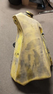 1989-1991 Suzuki RM125 Fuel Tank Gas Tank Read! - Изображение 1 из 4