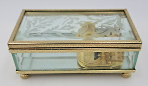 Boîte à boissons vintage en métal or et verre gravé boîte à musique