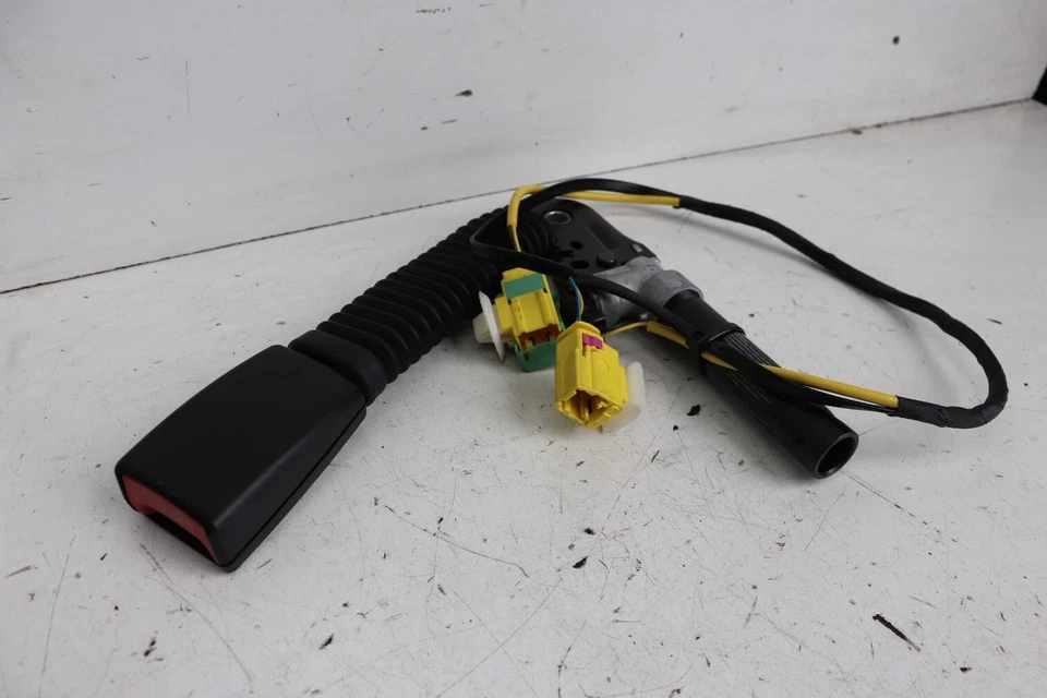 Bentley Continental GT Coupe 2005 Seat Seatbelt Buckle Front RHS 3W0857756C J196 - Image 1 of 1